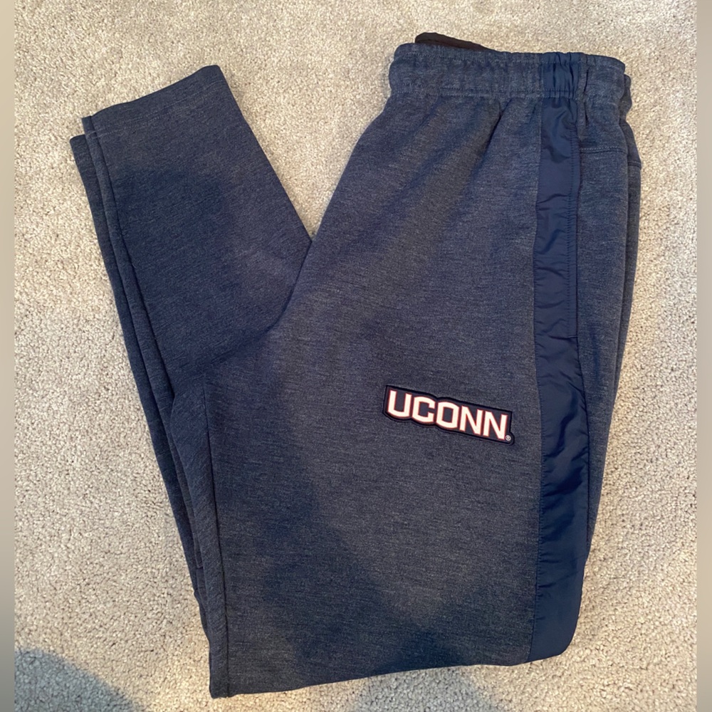 Nike UConn Huskies Joggers